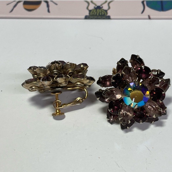 Elegant Multicolor Crystal Flower Earrings - Picture 2 of 2